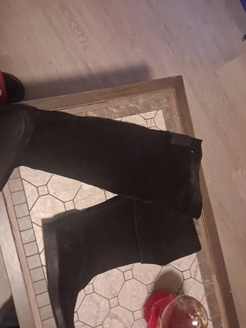 Over-the-Knee Black Stretch Boots - Sleek Everyday Style